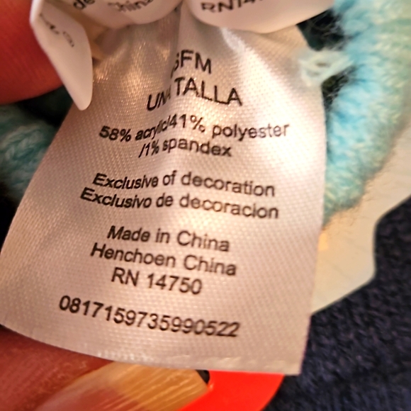 Paw Patrol Nickelodeon Boy's Hat & Mittens Set New - Picture 6 of 6